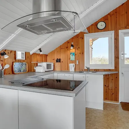 Cozy Home In Fano With House A Panoramic View